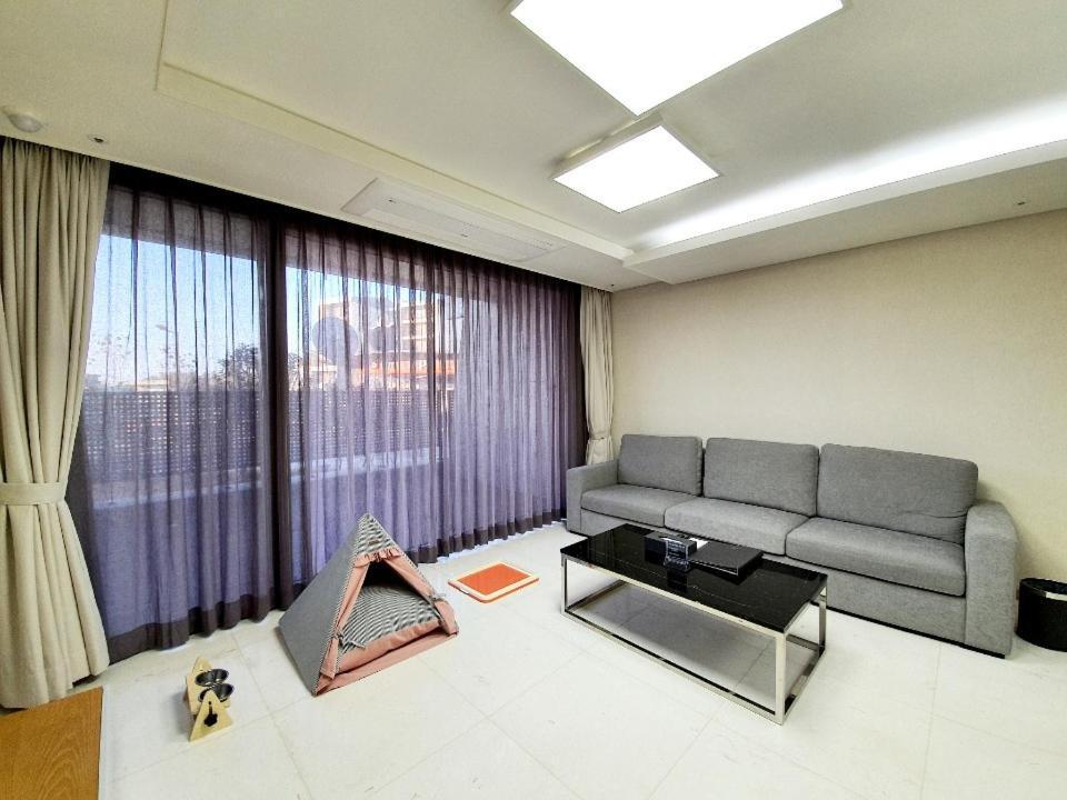 Seaside Arden Ξενοδοχείο Σεογκουίπο Εξωτερικό φωτογραφία